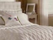 BT02-Twin Quilted Coverlet, White