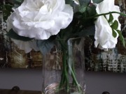 PL13-White Roses in gel, glass vase