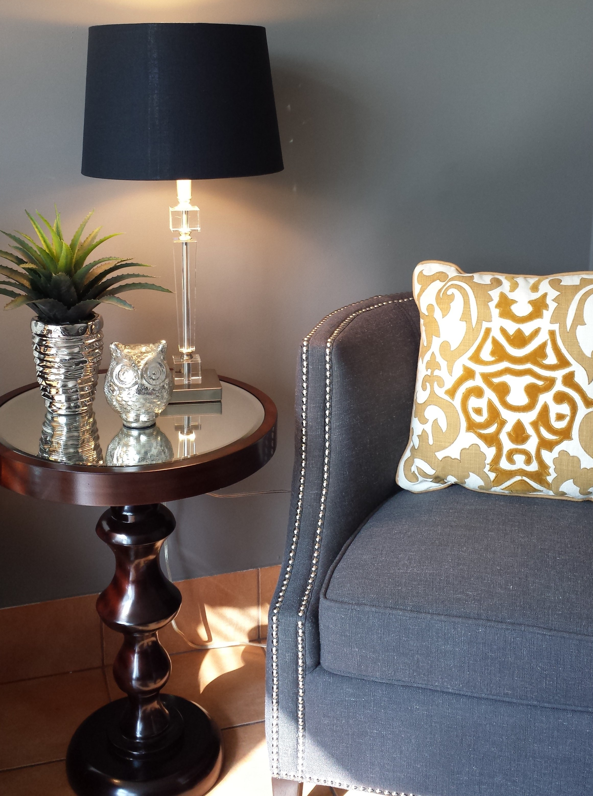 OT34Pedestal, Side, w/mirror top The Rental Dept