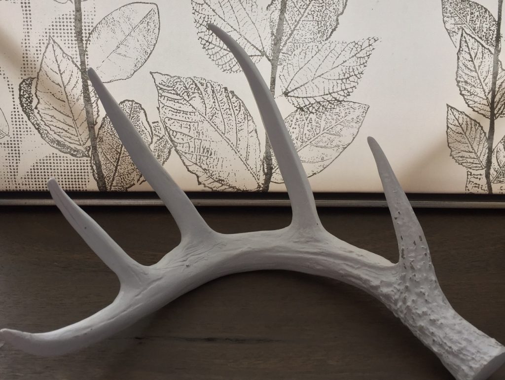 Decorative Antler, White ResinAcc410 The Rental Dept